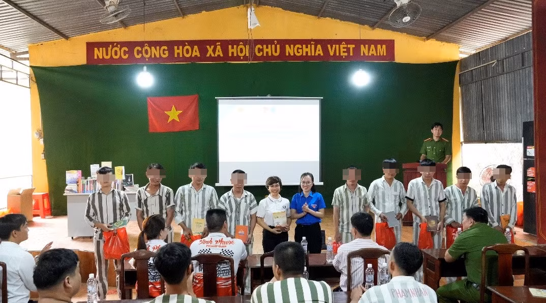 Thắp sáng ước mơ hoàn lương cho các phạm nhân -0