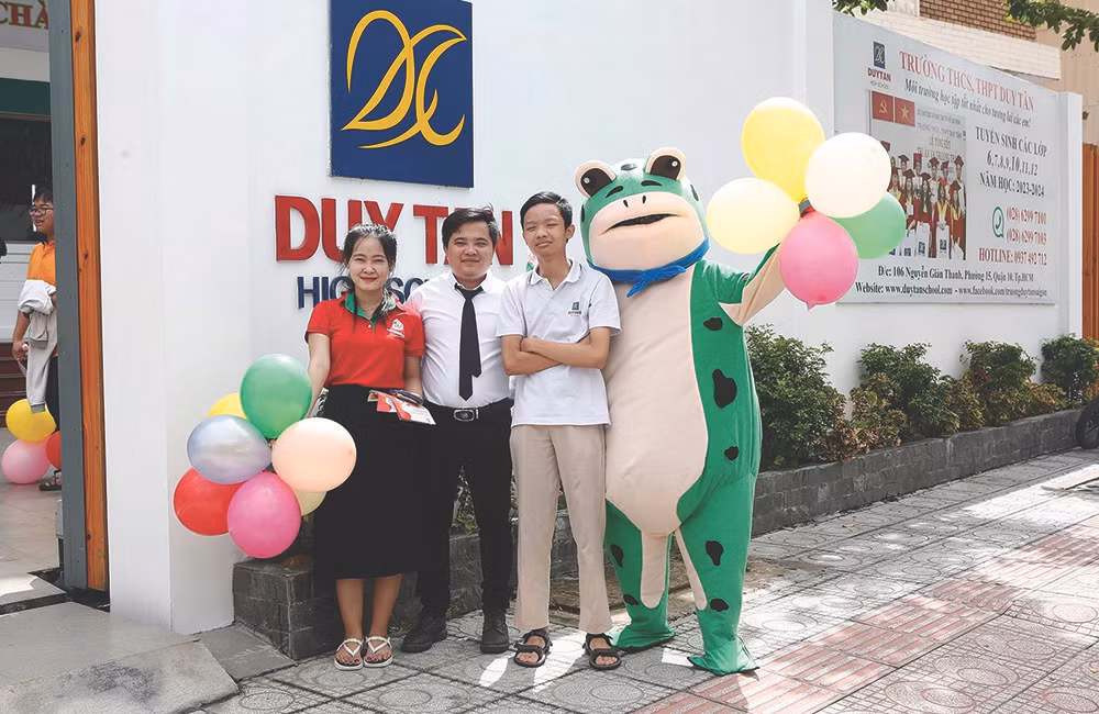 Trường THCS-THPT Duy Tân: Chắp cánh những ước mơ! -0