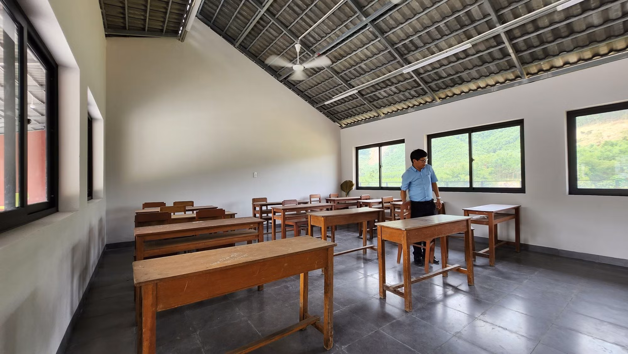 Ngôi trường đầu tiên ở Thừa Thiên Huế mang tên cố nhạc sĩ Trịnh Công Sơn -0