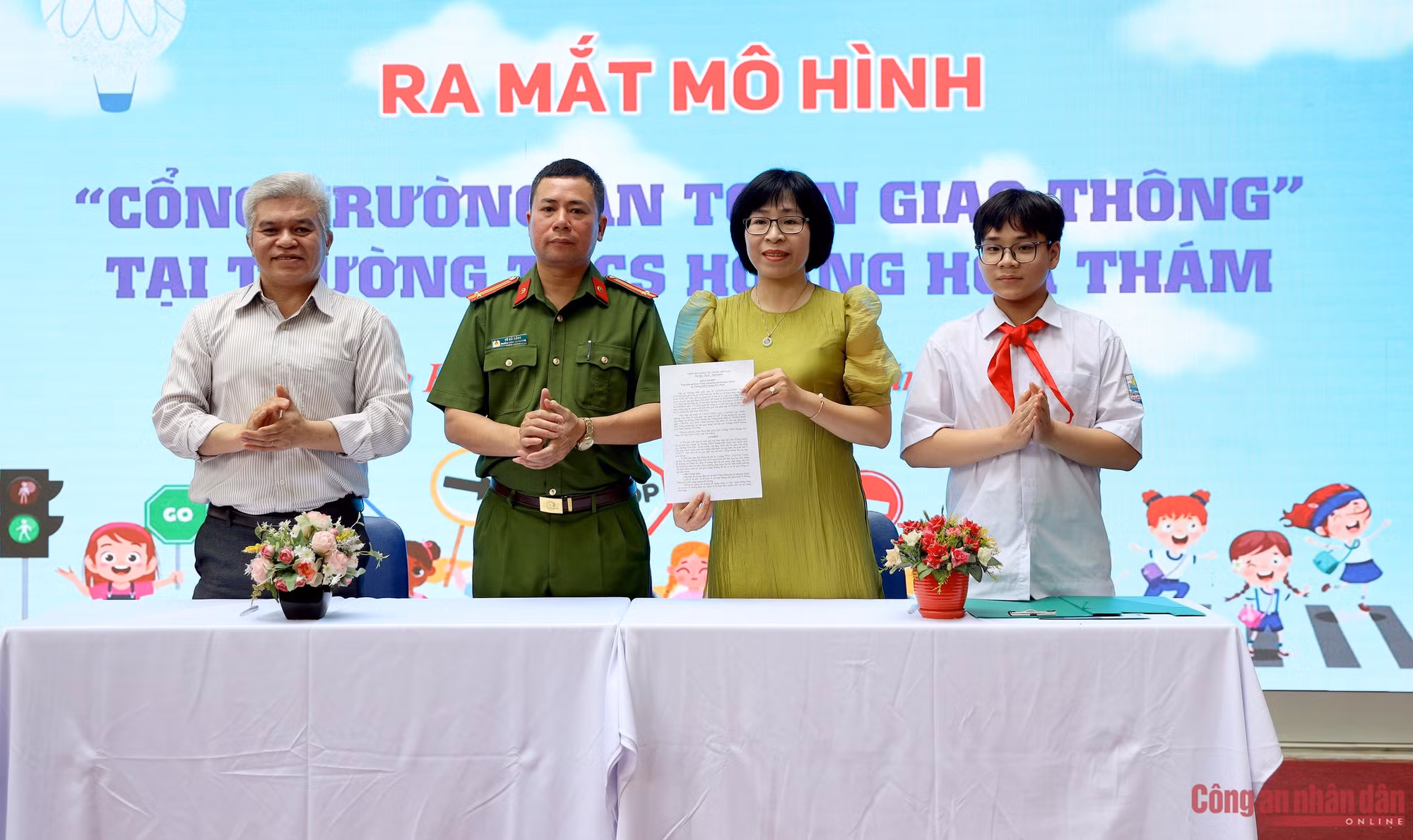 Quận Ba Đình ra mắt mô hình “Cổng trường an toàn giao thông” -0