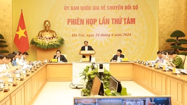 Chuyển đổi số là khâu đột phá, nhiệm vụ phải làm của các bộ, ngành, địa phương