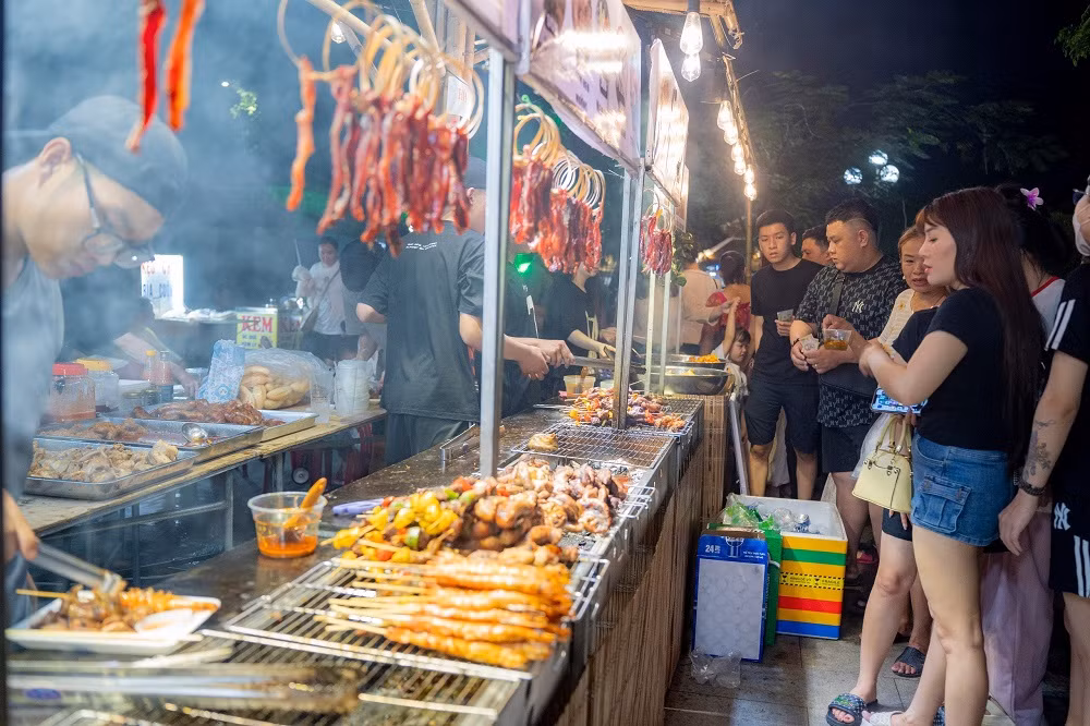 Tuần lễ ẩm thực ba miền hội tụ bên dòng Hương -0