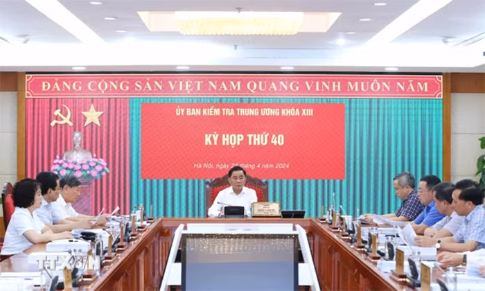 Ủy ban Kiểm tra TW đề nghị xem xét kỷ luật một số tổ chức đảng, đảng viên -0