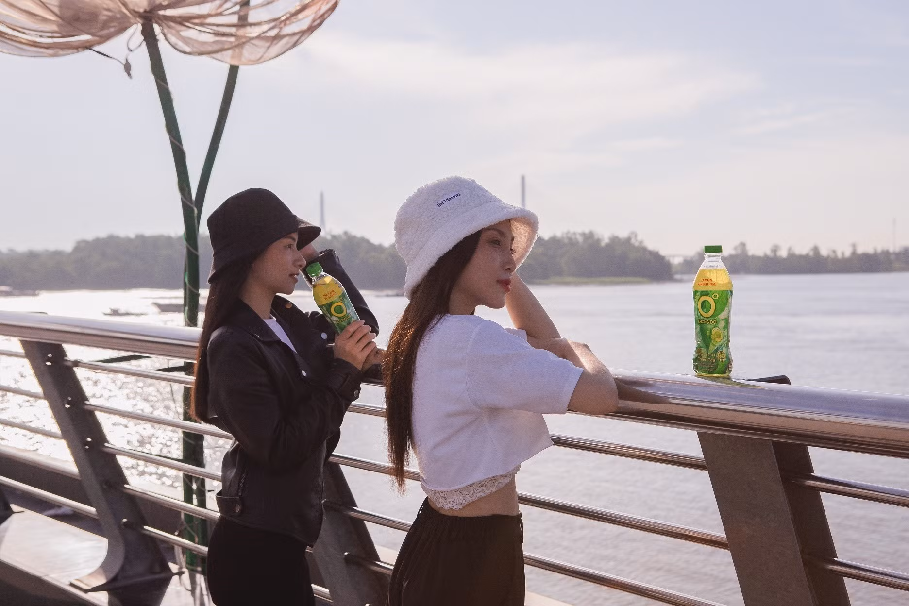Uống gì để xua tan căng thẳng, giải nhiệt cuộc sống trong những chuyến đi dịp nghỉ lễ? -0