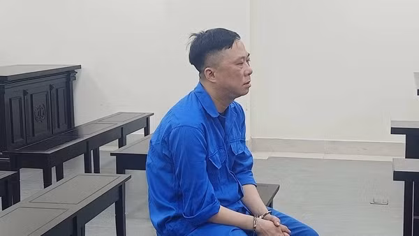 Lĩnh 12 năm tù vì lừa chuyển đổi đất trồng chè sang đất ở