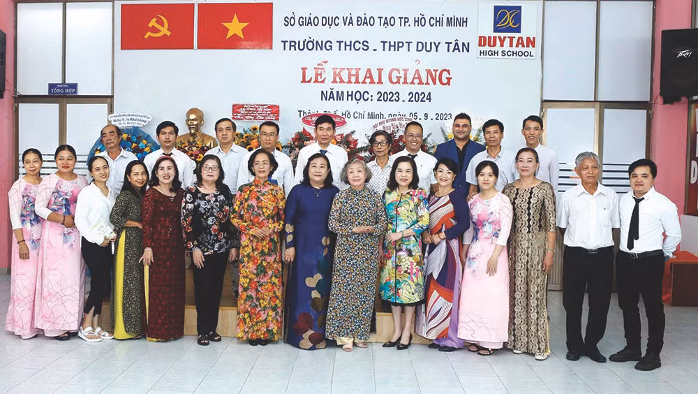 Trường THCS-THPT Duy Tân: Chắp cánh những ước mơ! -3