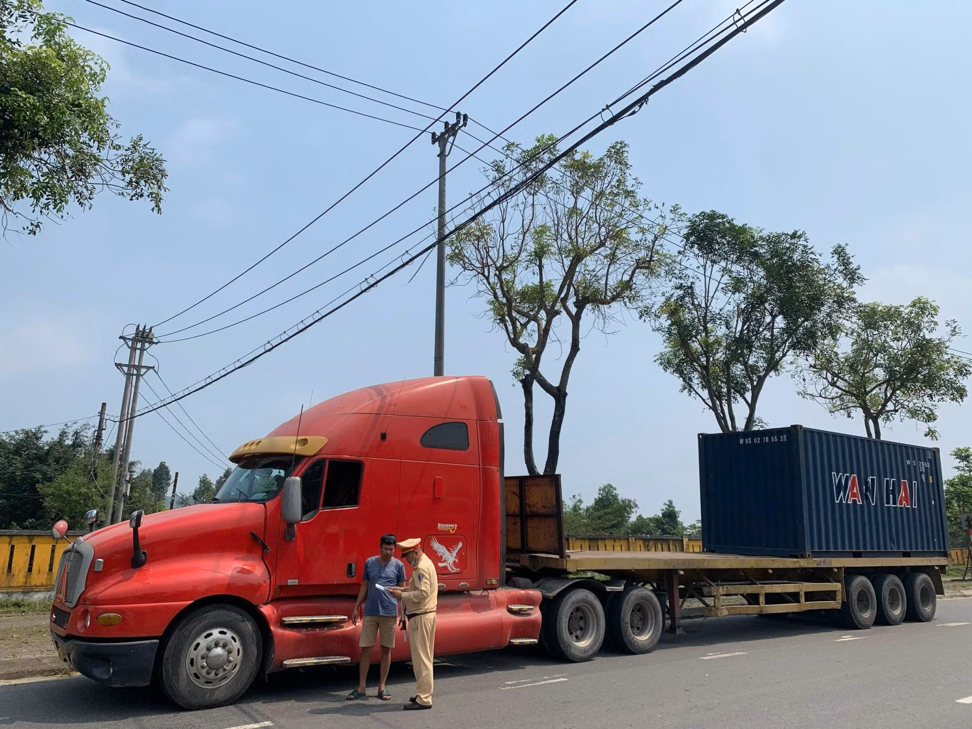 Coi thường luật giao thông như xe vận tải hành khách vi phạm tốc độ hơn 200 lần/tháng -2