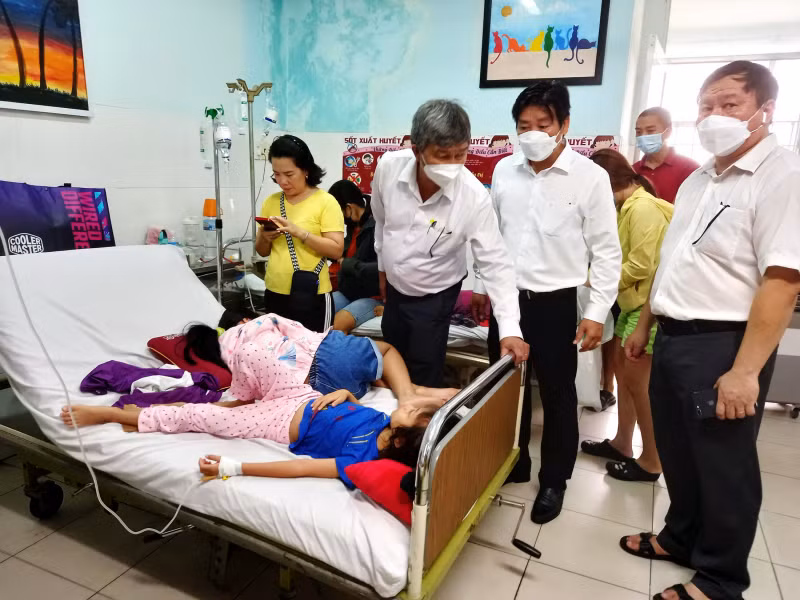 Tác nhân nào khiến cho hàng chục học sinh ở huyện miền núi Khánh Sơn ngộ độc thực phẩm ? -0