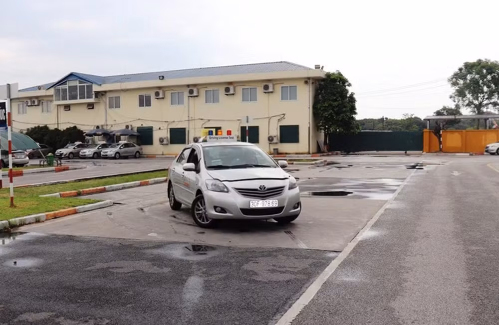 Vì sao thi bằng lái xe phải có phần mềm mô phỏng tình huống giao thông? -0