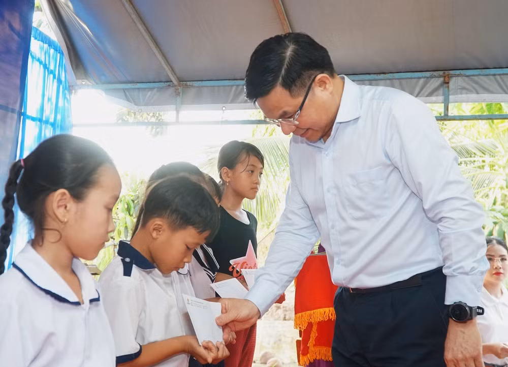 Petrovietnam phát động trồng cây phục hồi rừng trên đất ngập nước -0