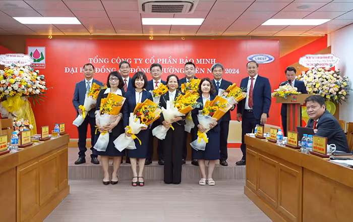 Cam kết đồng hành và phát triển bền vững -0