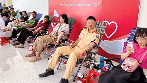 Hơn 200 cán bộ, chiến sĩ Công an tỉnh Đắk Nông hiến máu tình nguyện