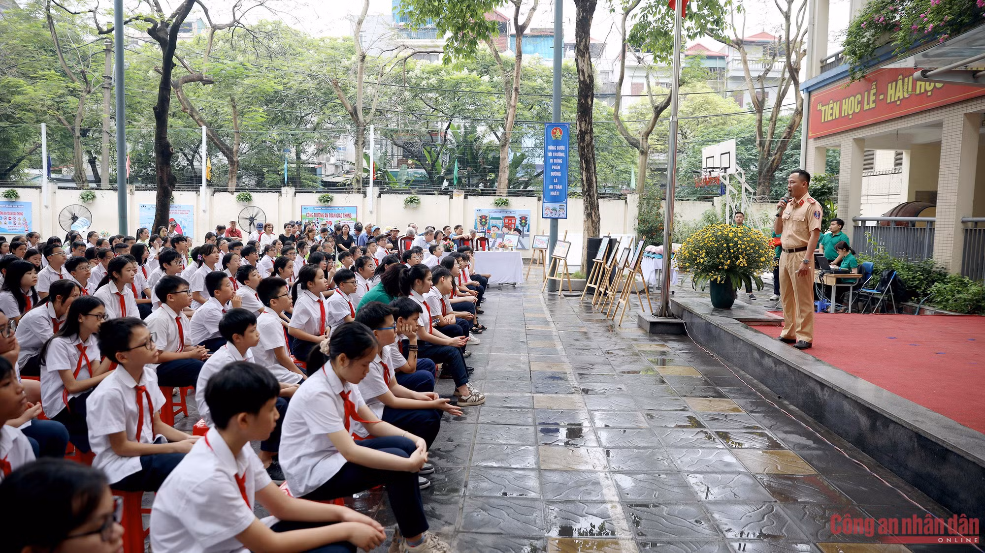 Quận Ba Đình ra mắt mô hình “Cổng trường an toàn giao thông” -0