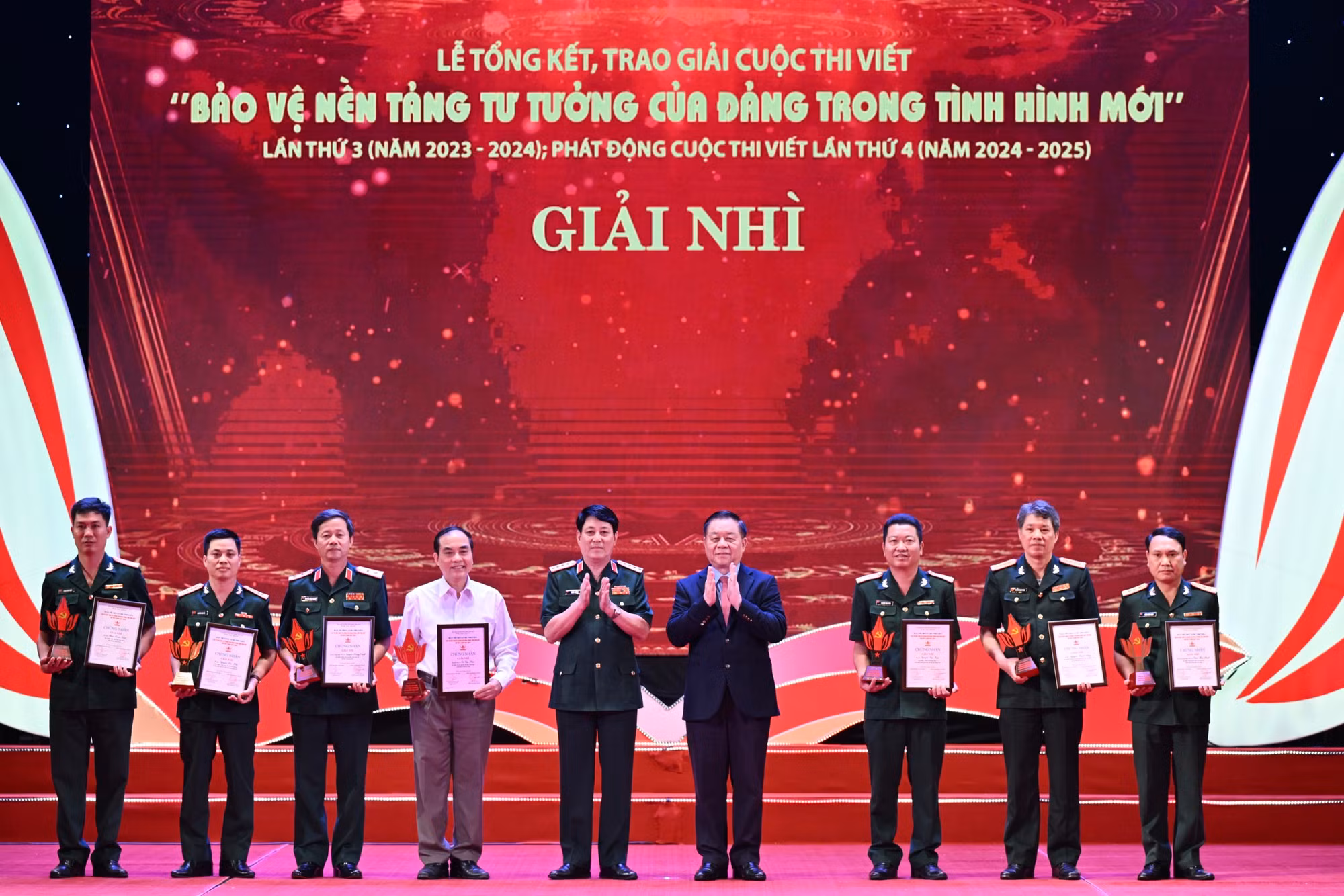 Báo CAND đoạt giải Ba Cuộc thi viết “Bảo vệ nền tảng tư tưởng của Đảng trong tình hình mới” -0