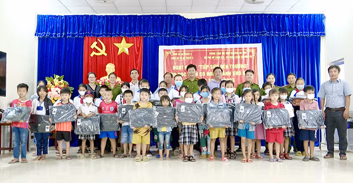 Dấu ấn ở đơn vị anh hùng -0