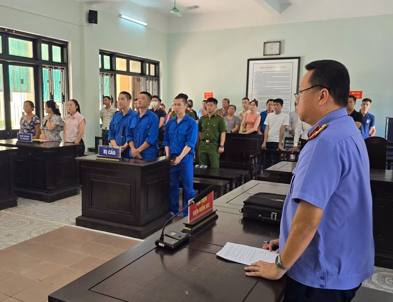 Lãnh án giết người do mâu thuẫn trong lúc ăn nhậu -0