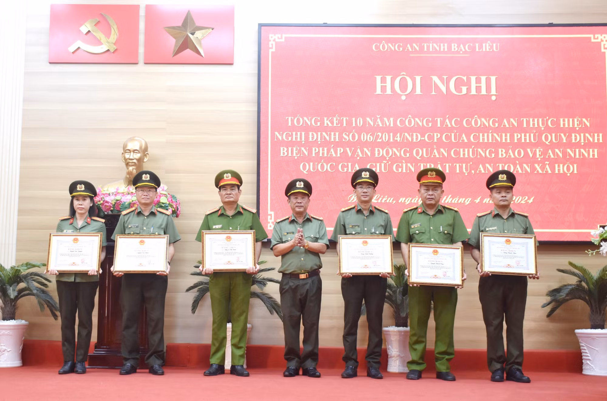 Người dân Bạc Liêu cung cấp hàng vạn nguồn tin giá trị trong bảo đảm ANTT -0