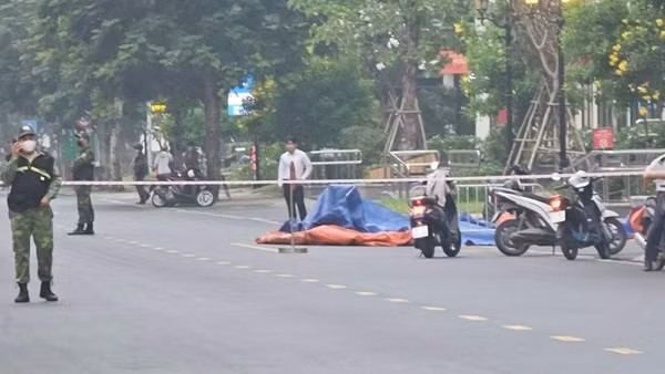 Nam thanh niên tử vong bất thường dưới sảnh chung cư