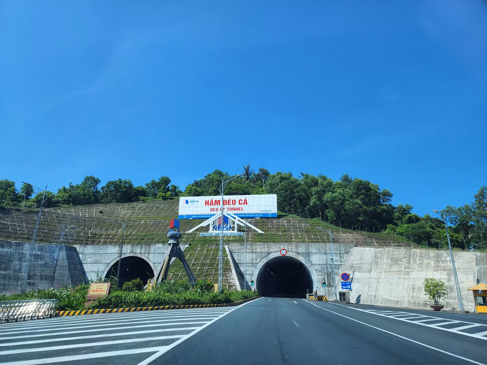  Bác thông tin ngộ nhận hầm đường bộ Đèo Cả sụt lún -0