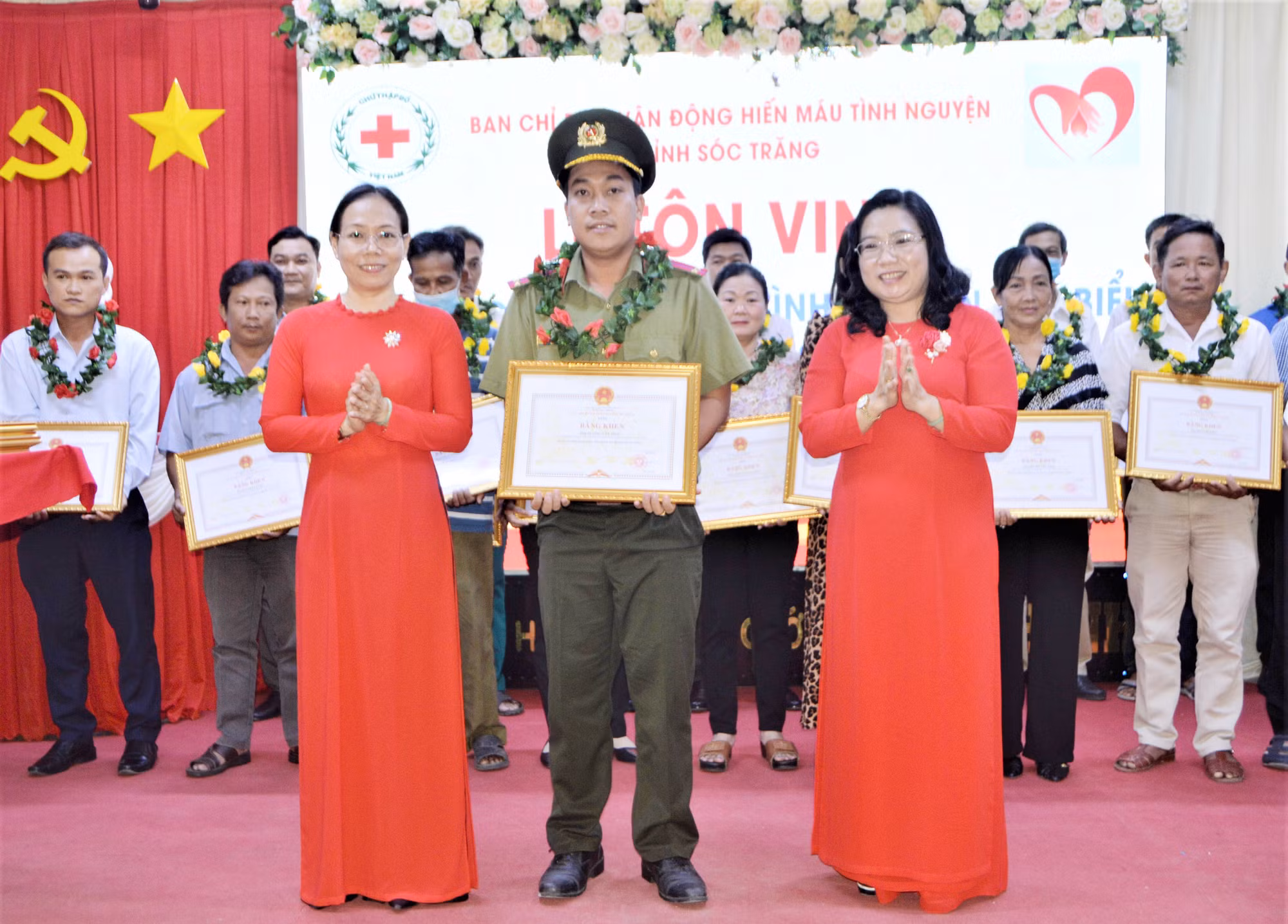 Trung úy Công an 20 lần hiến máu tình nguyện -0