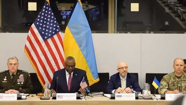 Ba "ông lớn" châu Âu mang thông điệp gì đến Ukraine? ảnh 2