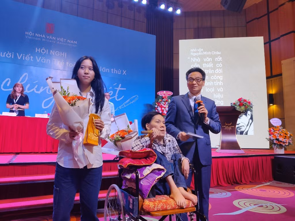 Khai mạc Hội nghị Những người viết văn trẻ toàn quốc lần thứ 10 -0