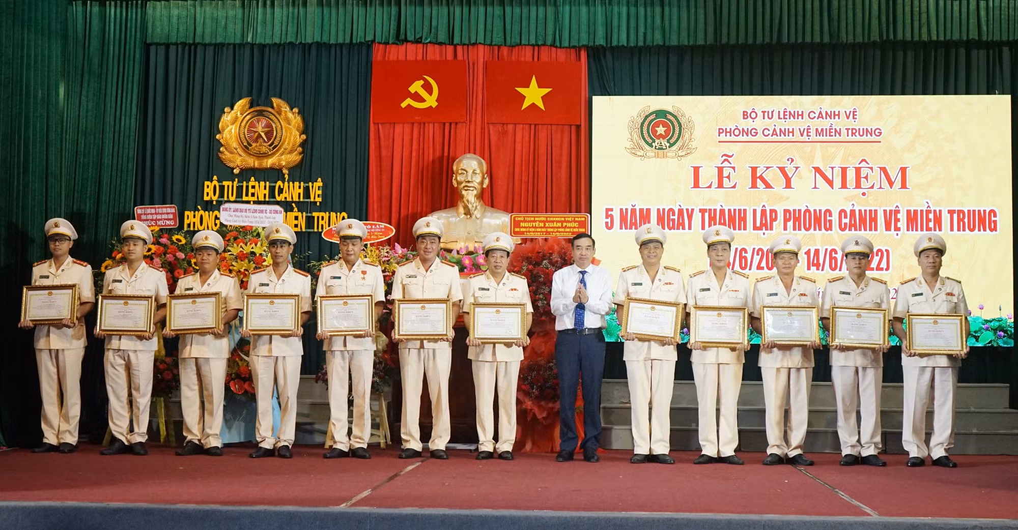 Phòng Cảnh vệ miền Trung kỷ niệm 5 năm thành lập -1