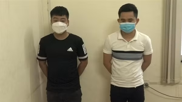 Tạm giữ 2 đối tượng cho vay lãi nặng ảnh 3