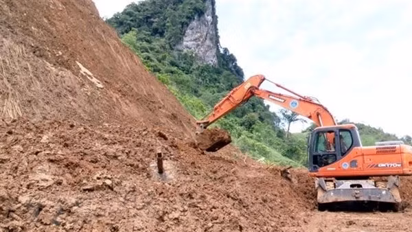 Hà Nội tăng nhiệt, miền Trung nắng nóng kéo dài ảnh 2