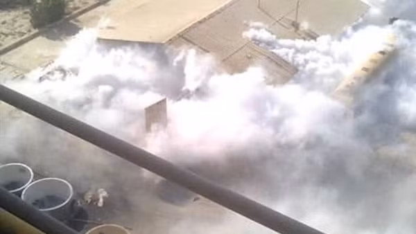 Nổ nhà máy hóa chất vừa xây xong, hơn 100 người nhập viện