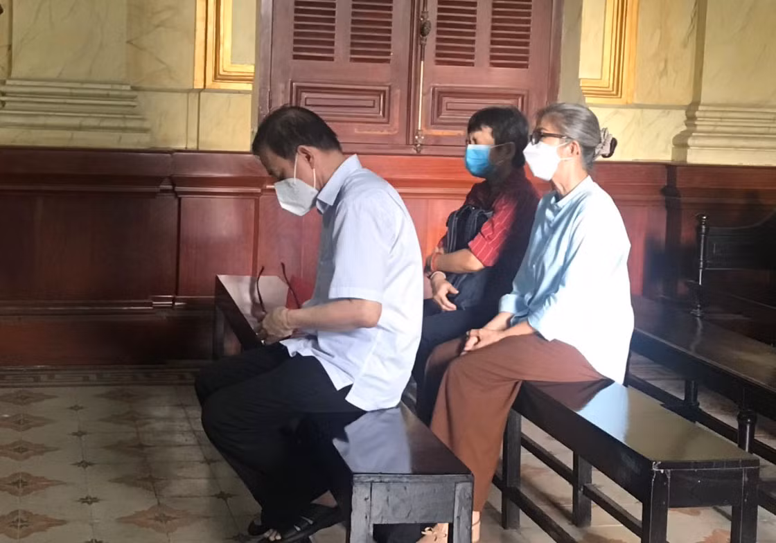 Xét xử vụ lừa bán “đất vàng” Hồ Tùng Mậu chiếm đoạt hàng trăm tỷ đồng -0