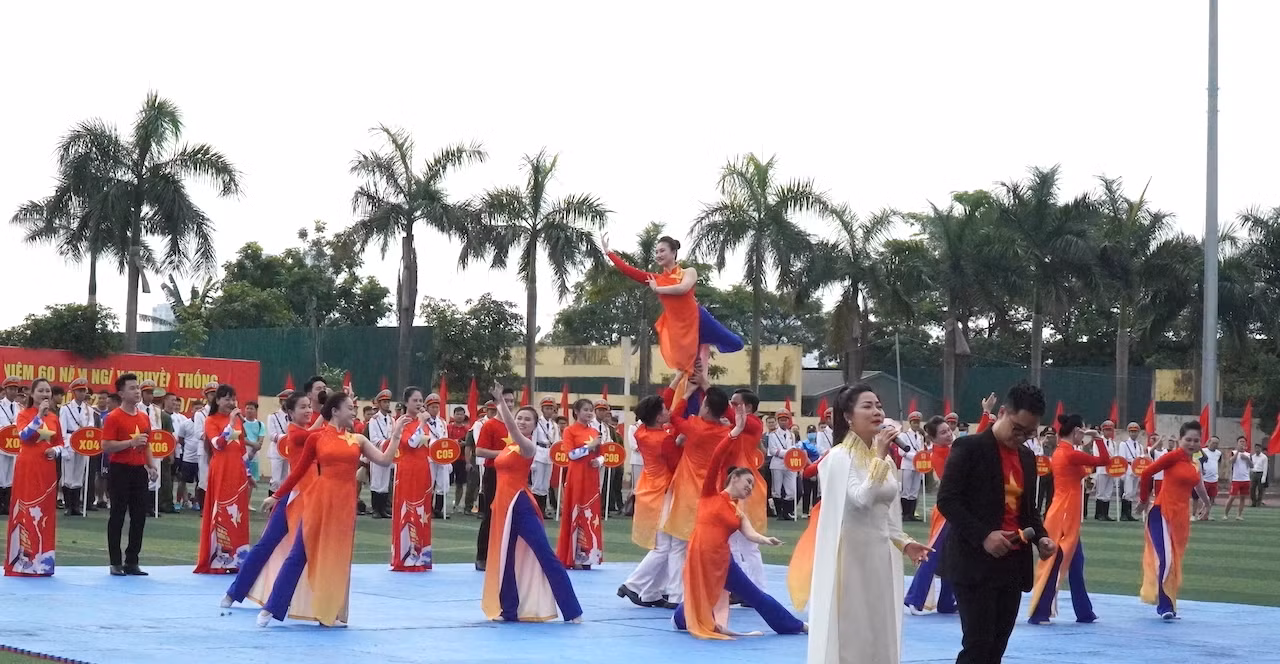 Khai mạc Hội thao kỷ niệm 60 năm Ngày truyền thống lực lượng CSND -0