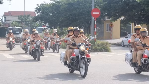 Cán bộ, công chức, viên chức Đà Nẵng vi phạm Luật giao thông sẽ bị báo về cơ quan ảnh 4