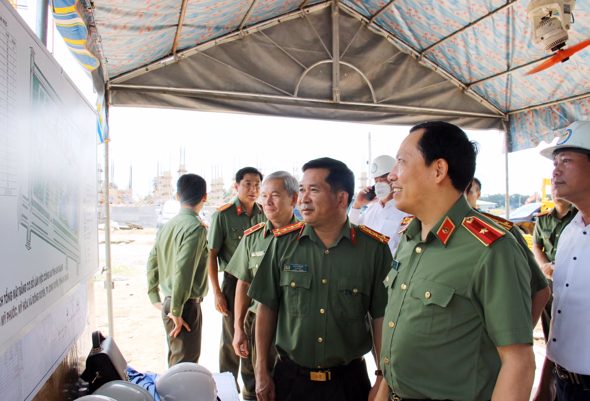 Thứ trưởng Lê Văn Tuyến làm việc với Công an tỉnh Kiên Giang và An Giang -0
