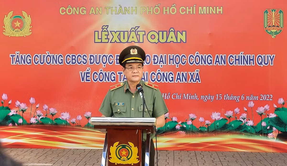 Công an TP Hồ Chí Minh xuất quân tăng cường CBCS chính quy về Công an xã -0