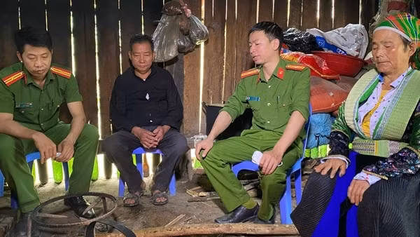 Khi Công an chính quy về xã