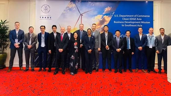 Phái đoàn Thương mại Hoa Kỳ tìm kiếm cơ hội chuyển đổi năng lượng sạch ở Việt Nam