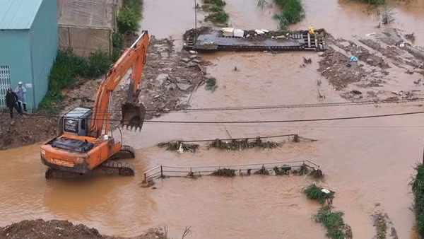Mưa lớn kéo dài gây ngập cục bộ nhiều khu vực thuộc Đà Lạt cũ