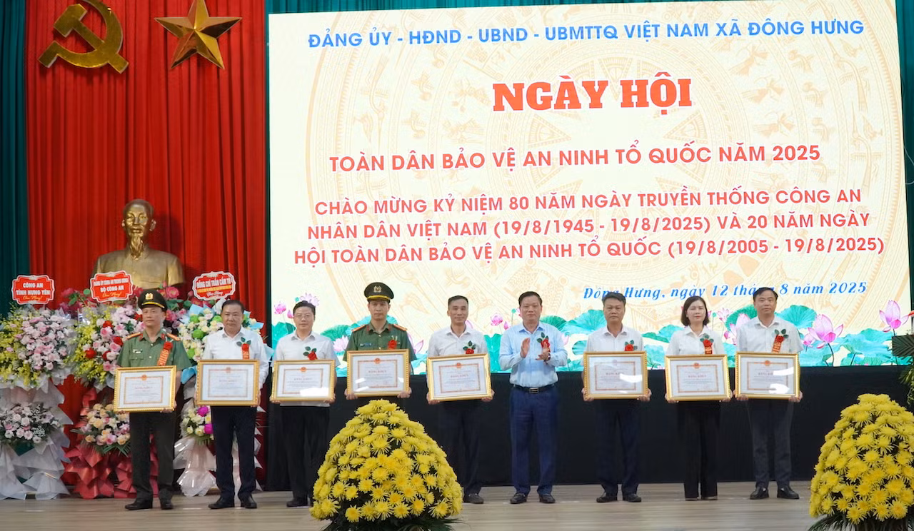 Sôi nổi Ngày hội toàn dân bảo vệ an ninh Tổ quốc ở Hưng Yên -1