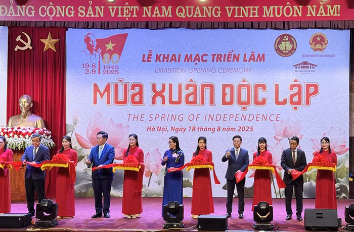 “Mùa xuân độc lập