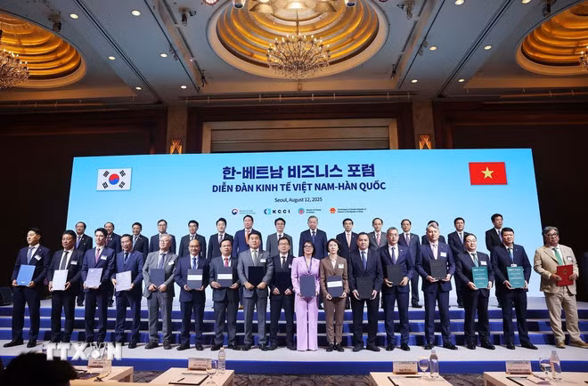 Tổng Bí thư Tô Lâm và Thủ tướng Hàn Quốc chứng kiến Lễ trao thỏa thuận hợp tác -0