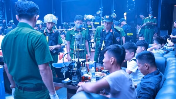 Đột kích vũ trường ở Quảng Trị, 145 người dương tính với ma túy