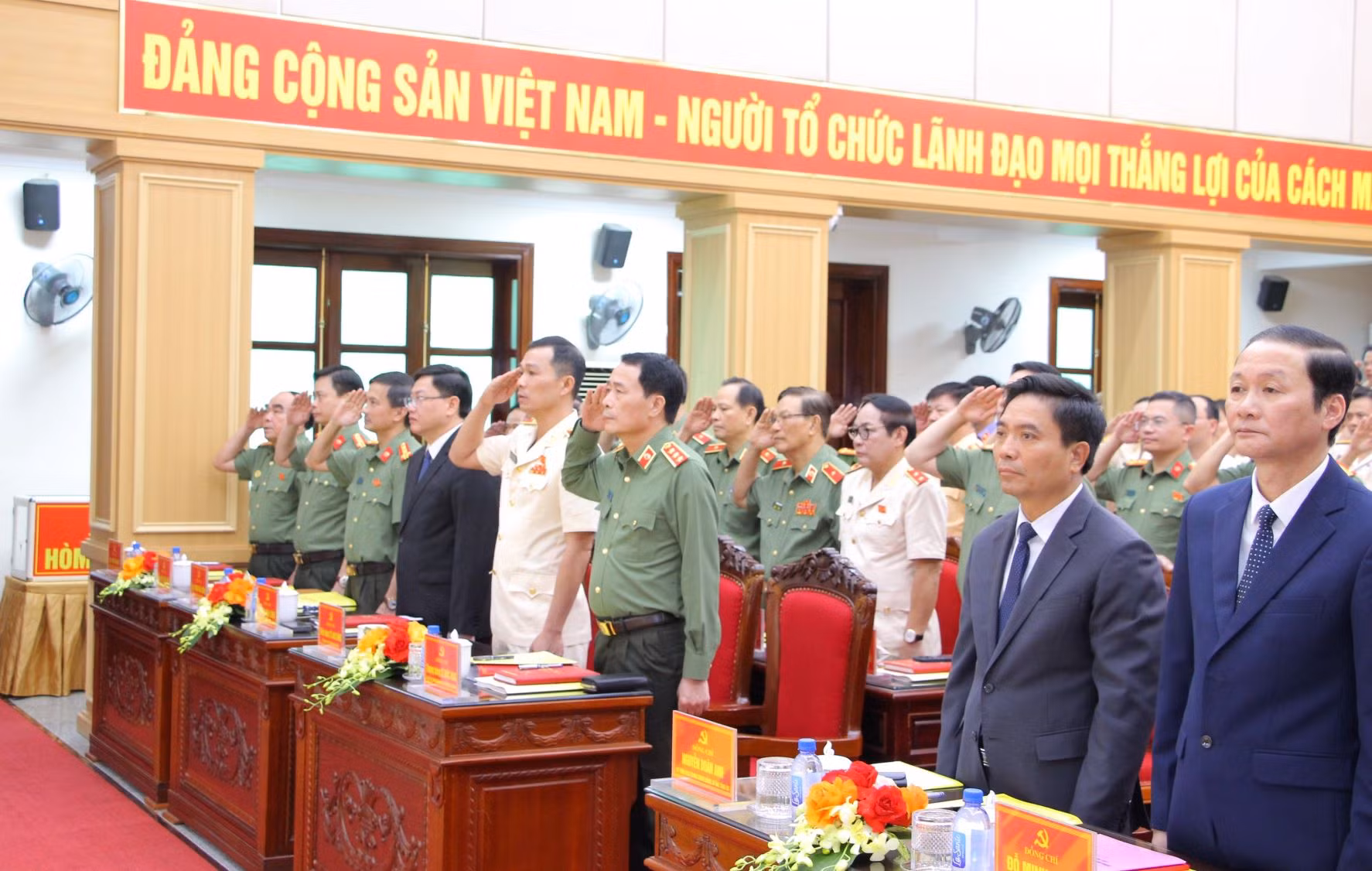 Xây dựng Công an Thanh Hóa trong sạch, vững mạnh, phục vụ đắc lực sự nghiệp phát triển kinh tế – xã hội của tỉnh -0