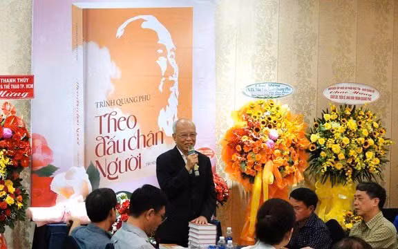 Kỷ nguyên mới phải có con người mới -0