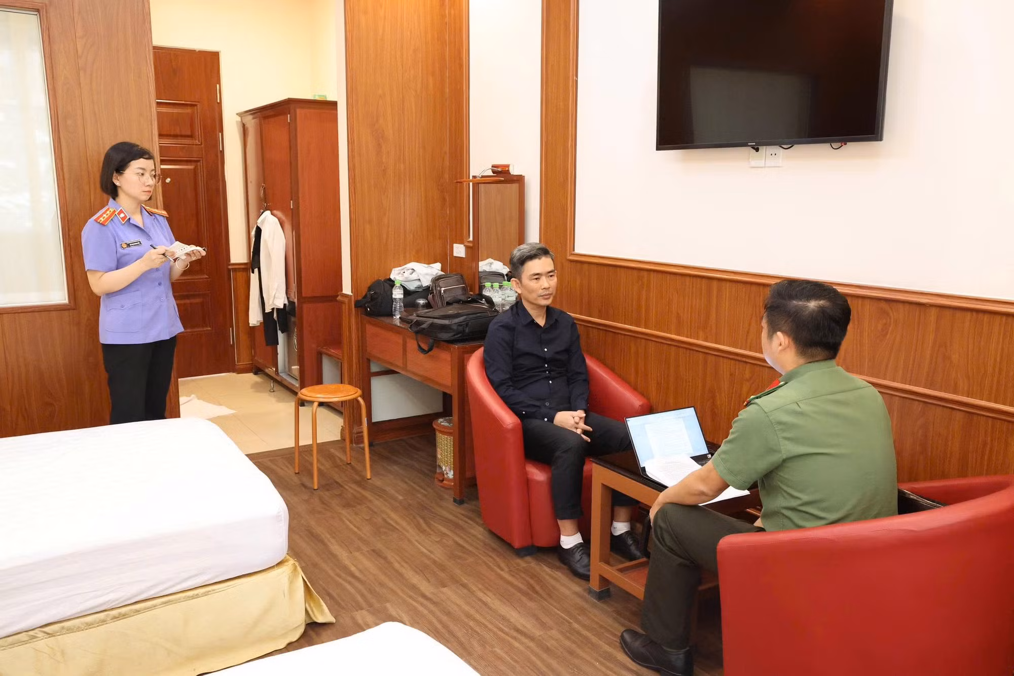 Đường dây đa cấp tổ chức hội thảo lôi kéo hàng nghìn người tham gia bị triệt phá như thế nào? -0