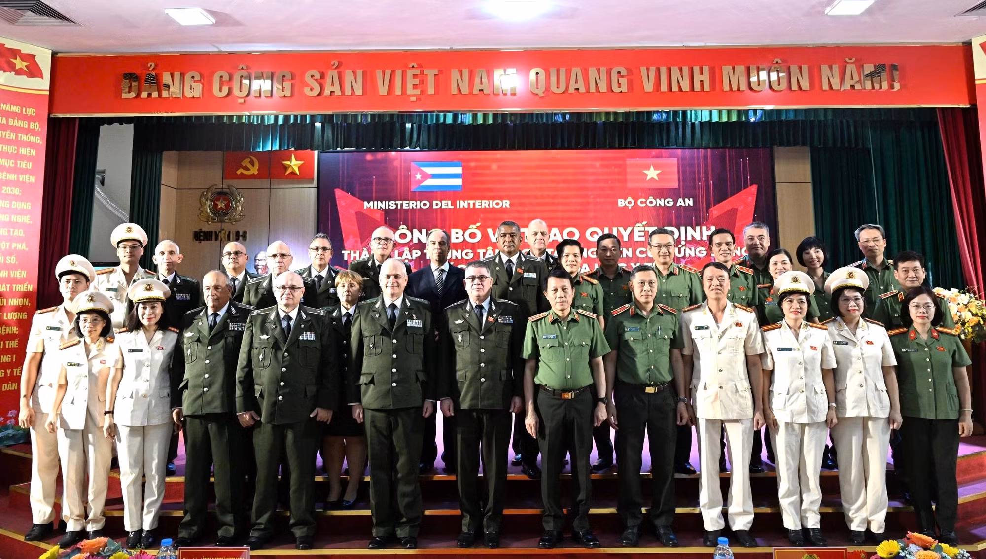 Khánh thành Trung tâm hợp tác nghiên cứu, ứng dụng các sản phẩm khoa học Y tế giữa bệnh viện CIMEQ và Bệnh viện 19-8. -0