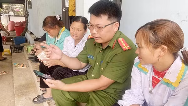 Công an Cao Bằng tạo "lá chắn mềm" trong phòng ngừa tội phạm mua bán người
