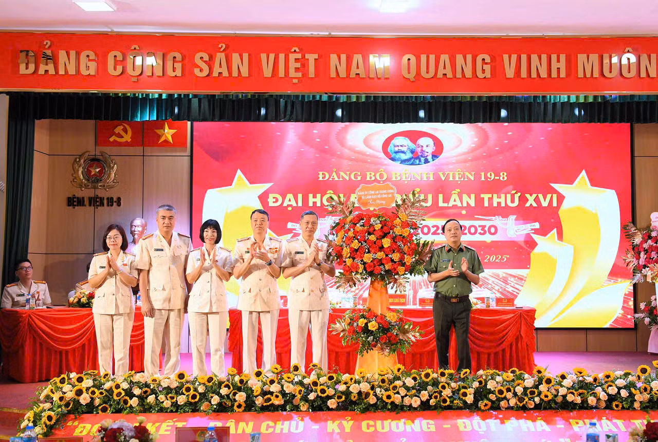 Đại hội Đại hội đại biểu Đảng bộ Bệnh viện 19-8 -0