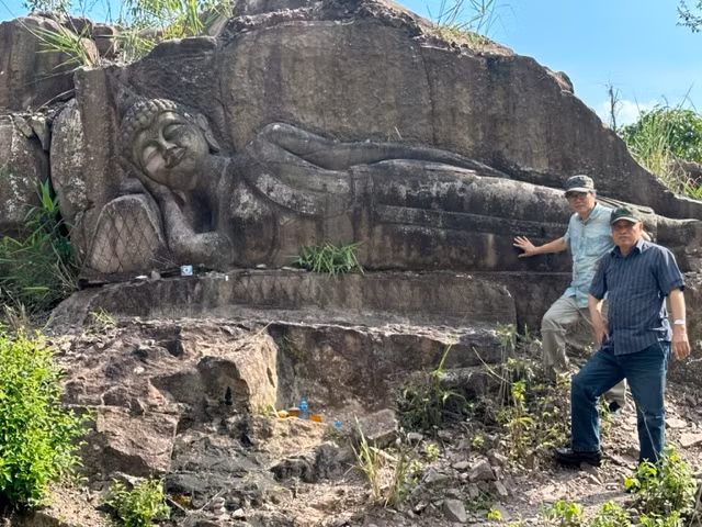 Nam Lào ký sự -0