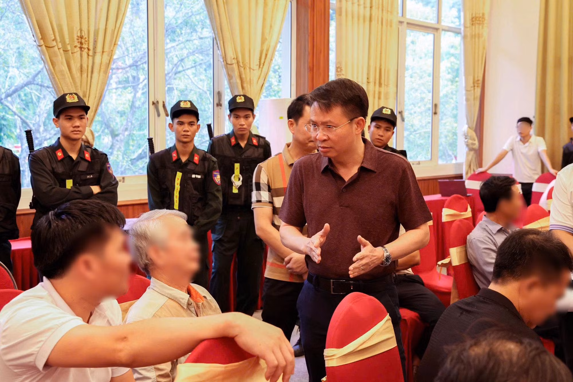 Đường dây đa cấp tổ chức hội thảo lôi kéo hàng nghìn người tham gia bị triệt phá như thế nào? -0